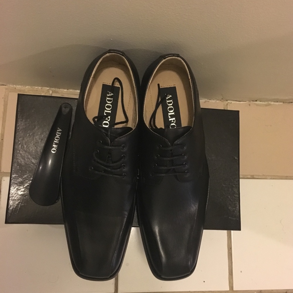 Men’s size Adolfo size 9.5 black dress shoes